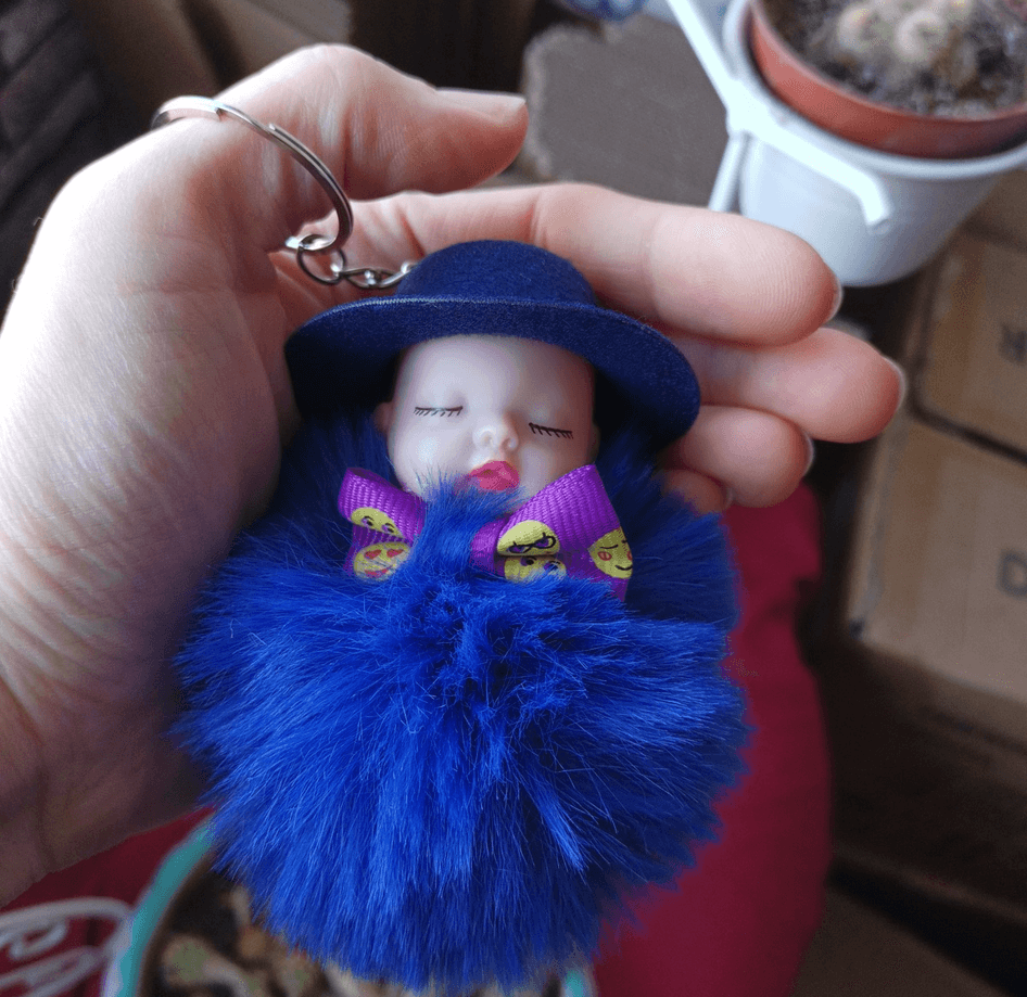 Sevimli ponpon lacivert şapkalı bebek anahtarlık çanta aksesuarı