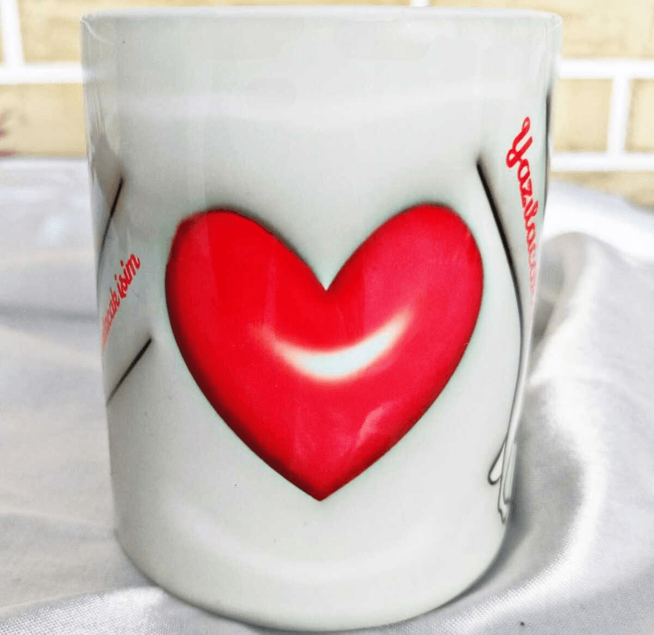 El ele sevgililer günü özel tasarım kişiselleştirilebilir büyük boy porselen  kupa