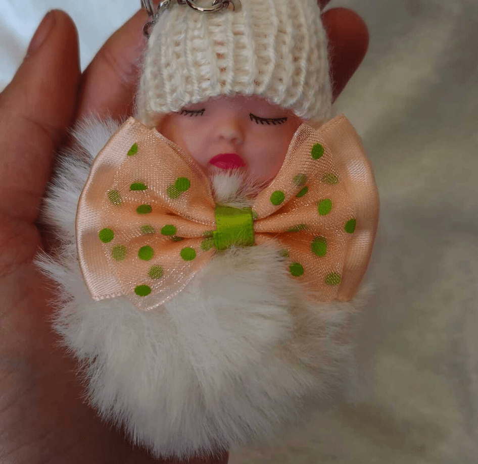 Sevimli ponpon bebek beyaz anahtarlık çanta aksesuarı