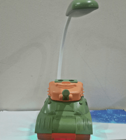 Tank turuncu - yeşil masa lambası, kalemlik