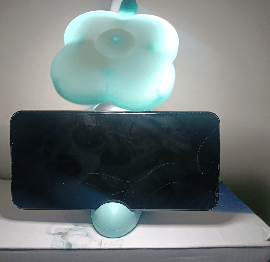 Minik astronot yeşil masa lambası, kalemlik, telefon tutucu