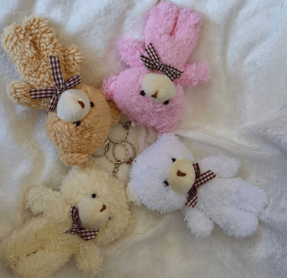 Sevimli krem peluş ayıcık anahtarlık çanta aksesuarı