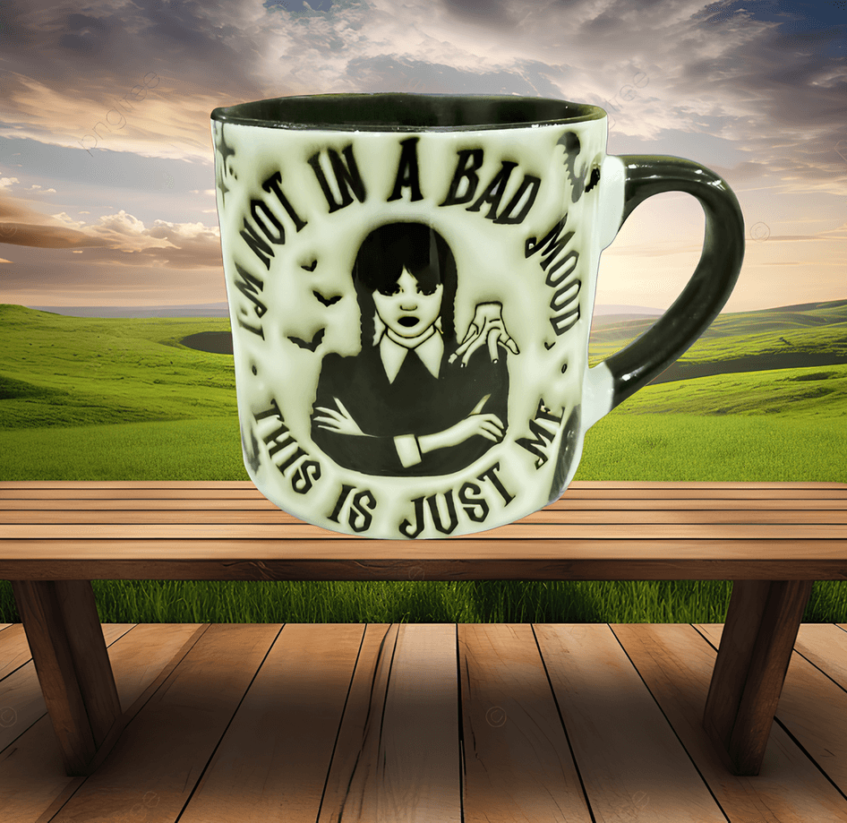 Wednesday Baskı Porselen Fincan