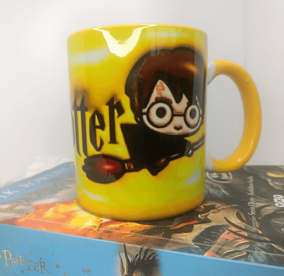 Harry Potter Baskı içi ve Kulpu Renkli Kupa