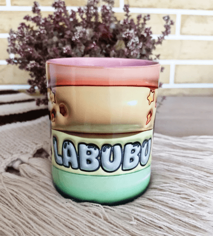 Labubu Baskı içi ve Kulpu Renkli Kupa
