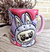 Labubu Baskı içi ve Kulpu Renkli Kupa