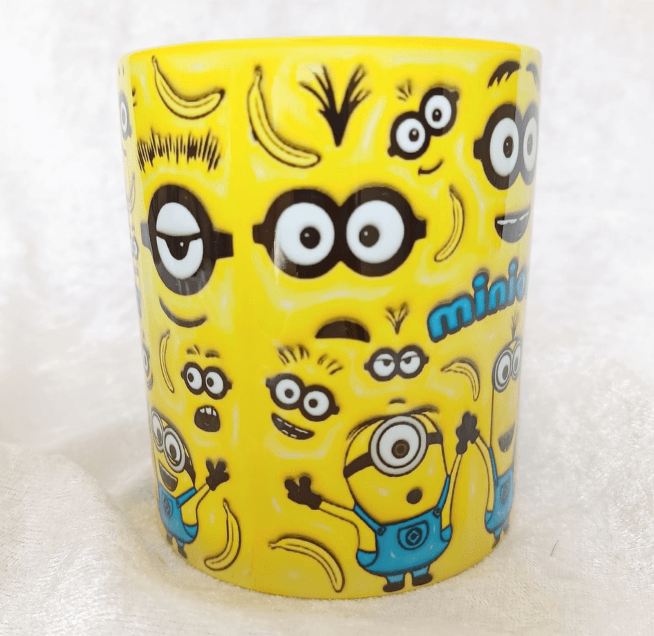 Minions Baskı içi ve Kulpu Renkli Kupa