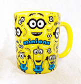 Minions Baskı içi ve Kulpu Renkli Kupa